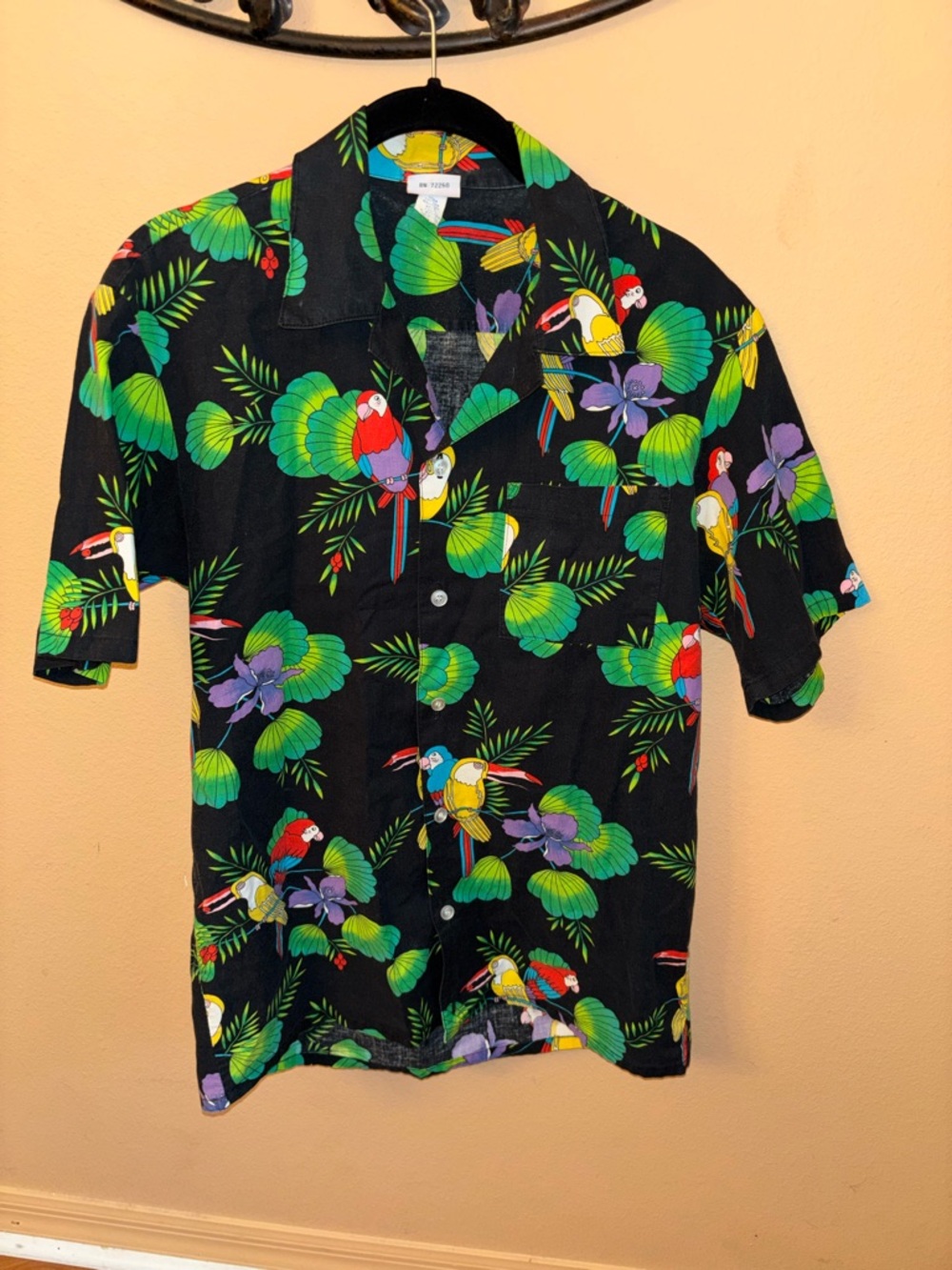 Scorpio Parrot Hawaiian Shirt 🌴 Made USA Men’s size Small Vintage Summer